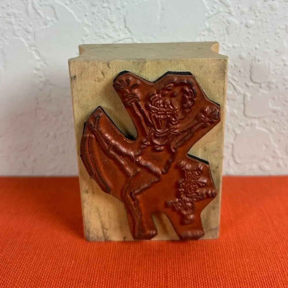 Vtg American Art Janet Cleland Wood Mounted Rubber Stamp-Lets Party preowned